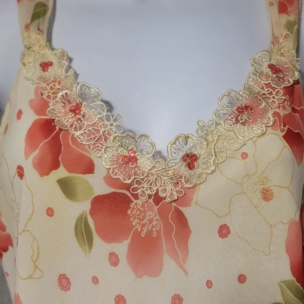 VTG Expressions By California Dynasty Sm Night Slip‎ Cream Pink Roses Lace Trim